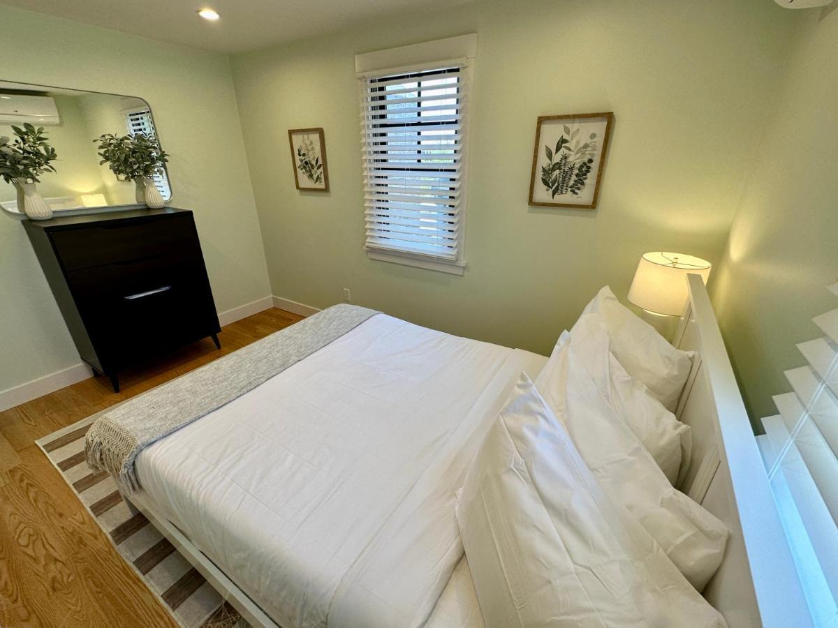 ニューポート Prime Location! Renovated House! 6 Bed4 Bathヴィラ エクステリア 写真
