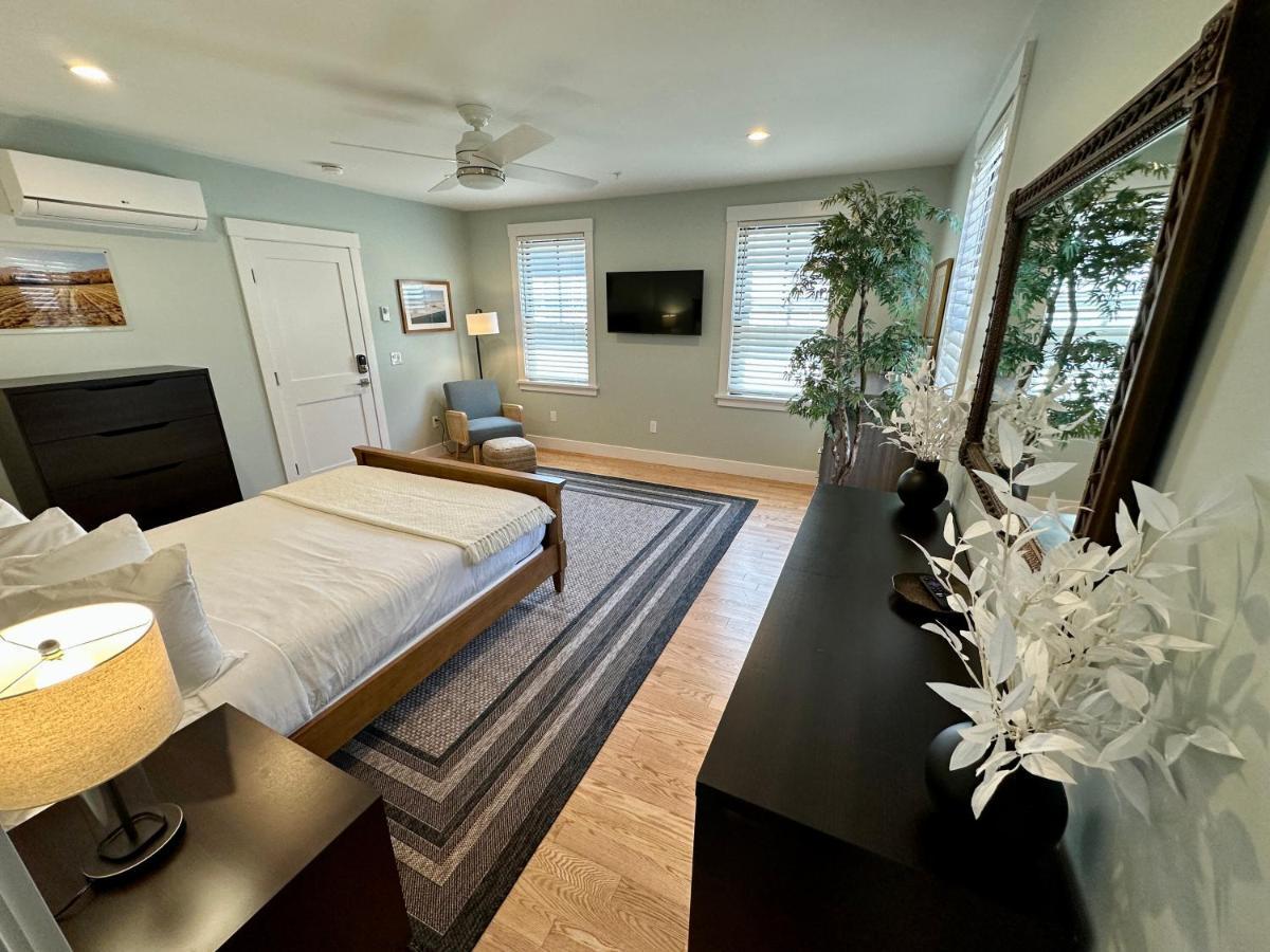 ニューポート Prime Location! Renovated House! 6 Bed4 Bathヴィラ エクステリア 写真