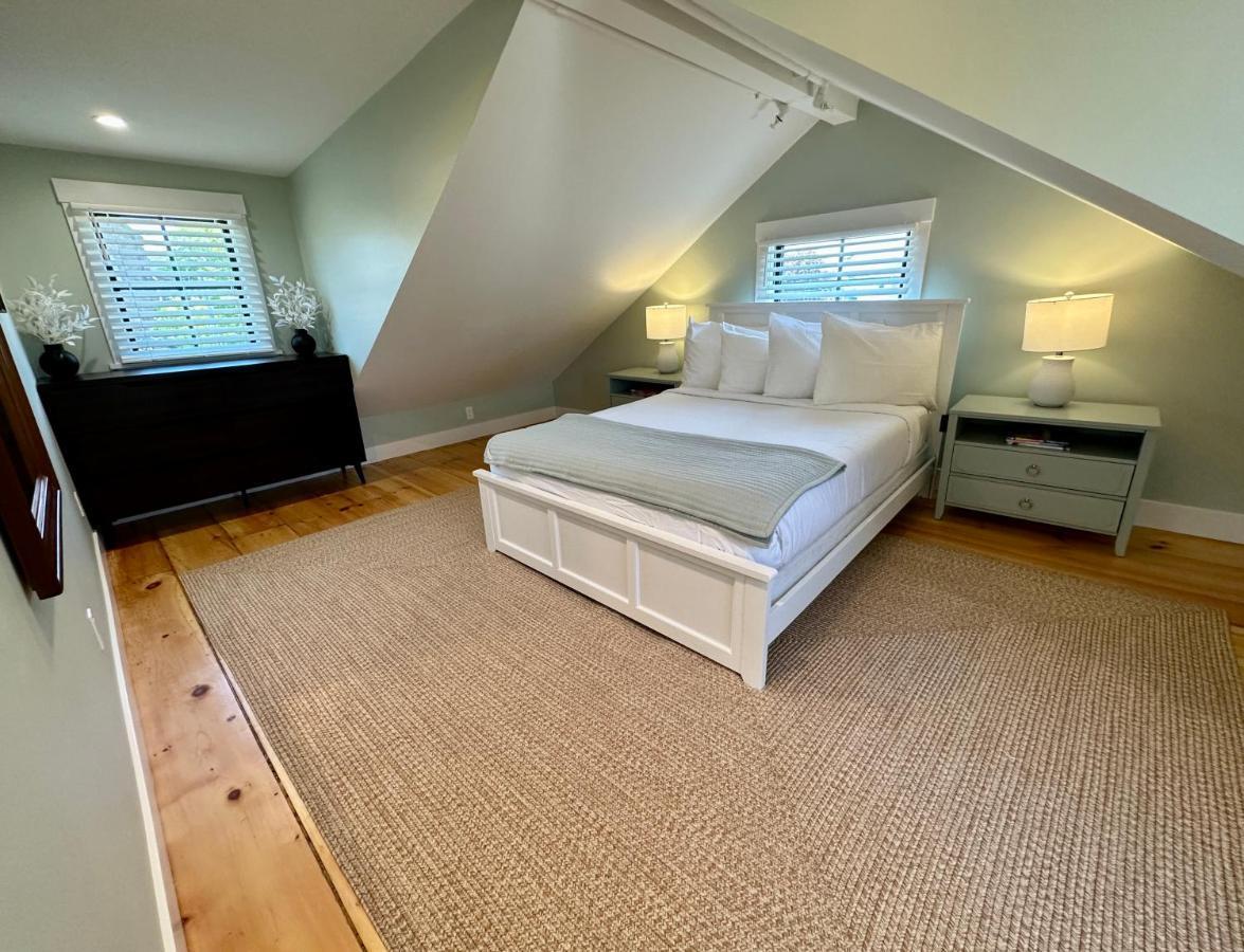 ニューポート Prime Location! Renovated House! 6 Bed4 Bathヴィラ エクステリア 写真