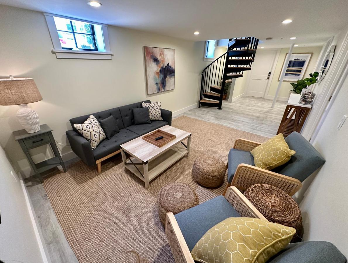 ニューポート Prime Location! Renovated House! 6 Bed4 Bathヴィラ エクステリア 写真